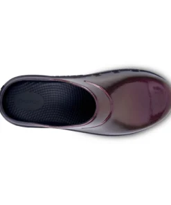'OOFOS' Women's OOcloog Luxe Slip On - Cabernet