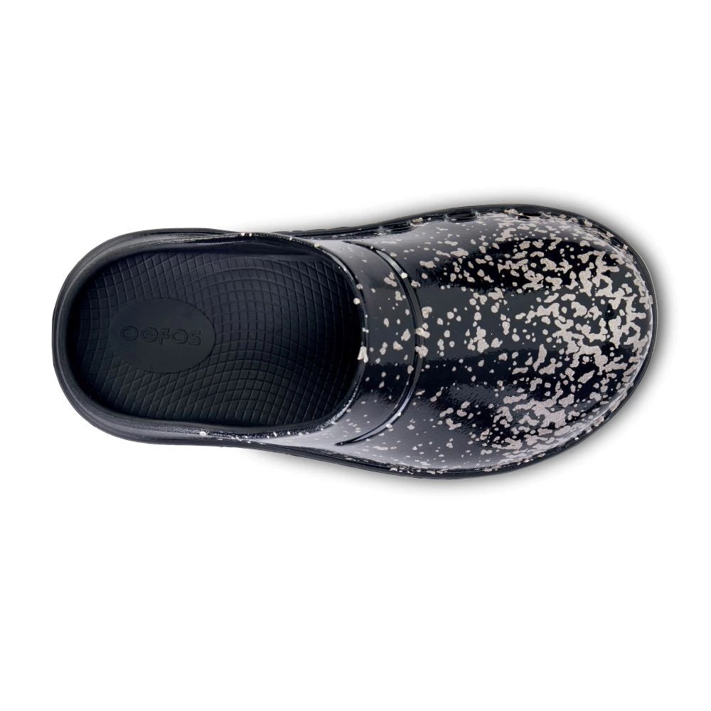 'OOFOS' Women's OOcloog Clog Limited Edition - Black / Champagne Pop 4 'OOFOS' Women's OOcloog Clog Limited Edition - Black / Champagne Pop