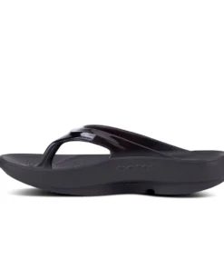 'OOFOS' Women's OOlala Thong - Black Patent