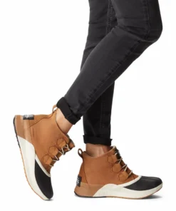 'Sorel' Women's Out 'N About III Classic WP Winter - Taffy / Black