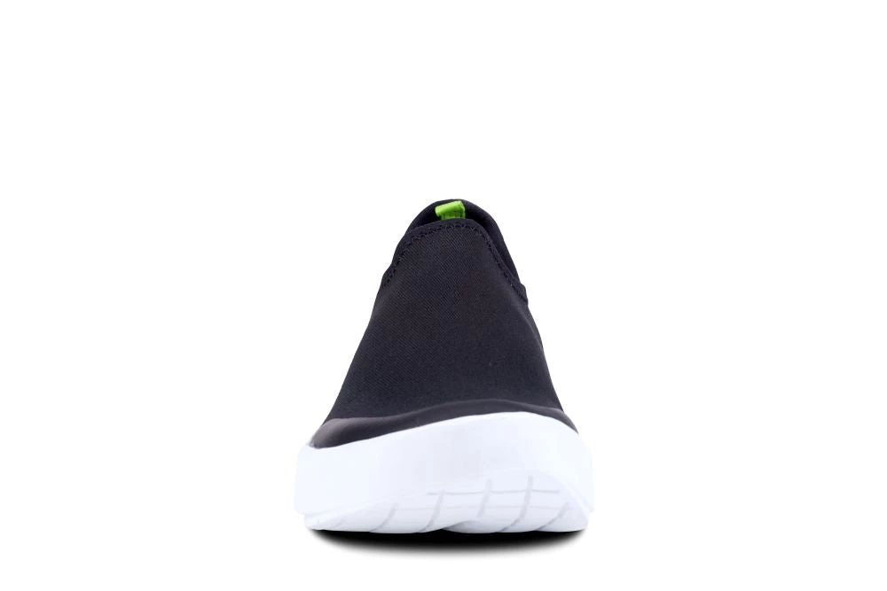 'OOFOS' Women's OOmg EeZee Low Shoe - White / Black 6 'OOFOS' Women's OOmg EeZee Low Shoe - White / Black