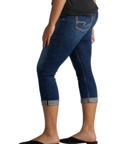 SILVER JEANS CO 'Silver Jeans' Women's Suki Mid Rise Curvy Capri - Dark Indigo