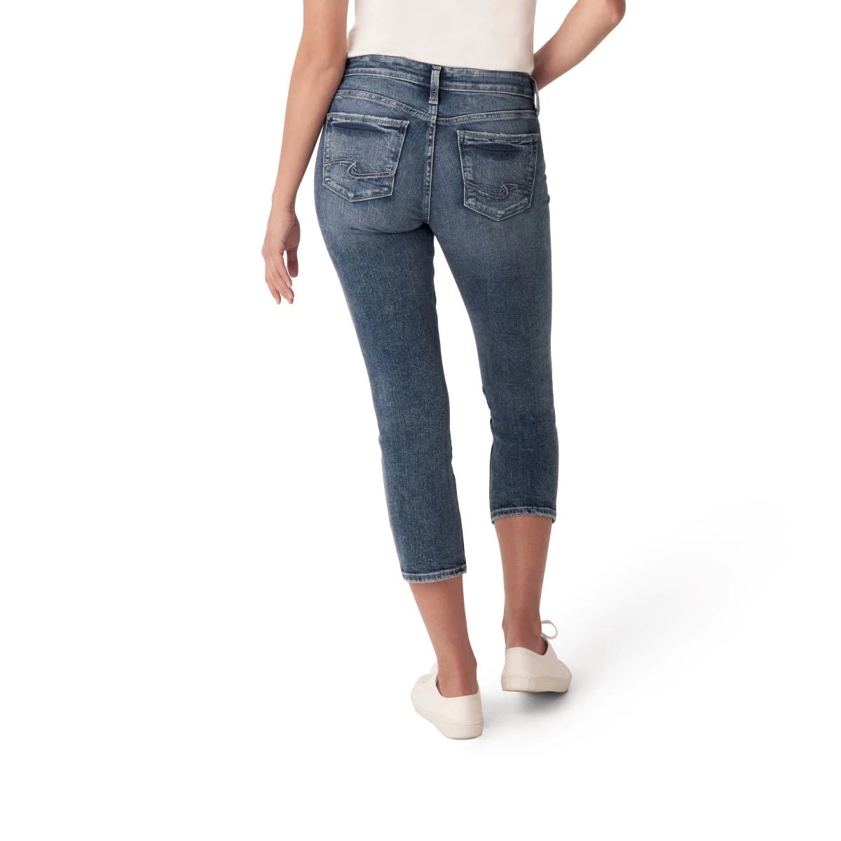 SILVER JEANS CO 'Silver Jeans' Women's Suki Mid Rise Straight Capri - Dark Indigo 4 SILVER JEANS CO 'Silver Jeans' Women's Suki Mid Rise Straight Capri - Dark Indigo