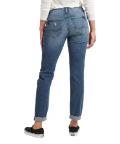 SILVER JEANS CO 'Silver Jeans' Women's Curvy Boyfriend Mid Rise Slim Leg - Medium Wash