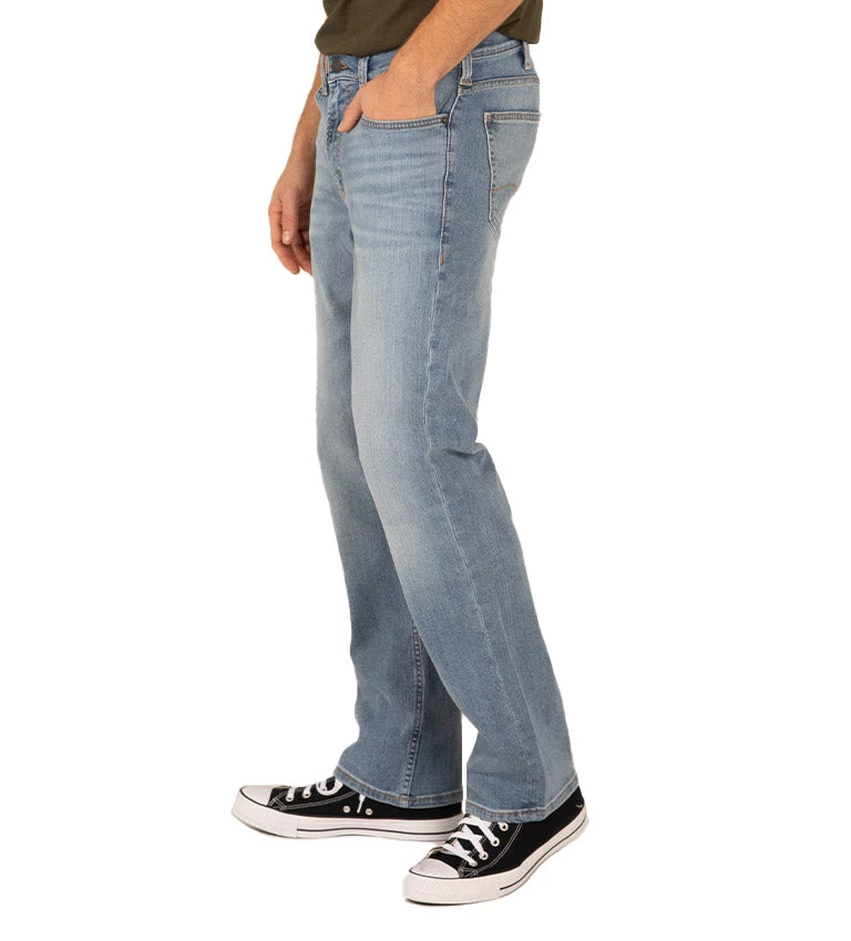 SILVER JEANS CO 'Silver' Men's Relaxed Fit Straight Leg - Light Wash 5 SILVER JEANS CO 'Silver' Men's Relaxed Fit Straight Leg - Light Wash