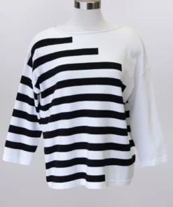 'Keren Hart' Women's Crop Sweater - Black