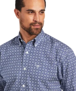 'Ariat' Men's Wrinkle-Free Ernest Classic Long Sleeve - NOCTURNAL BLUE