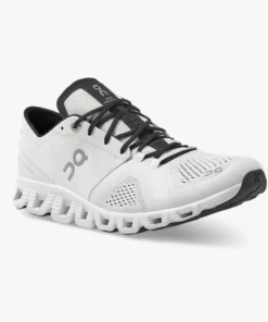 'On Running' Women's Cloud X - White / Black 12 'On Running' Women's Cloud X - White / Black