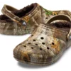 'Crocs' Unisex Classic Realtree Edge® Lined Clog - Chocolate / Chocolate Men
