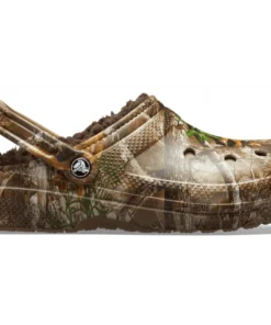 'Crocs' Unisex Classic Realtree Edge® Lined Clog - Chocolate / Chocolate Men 13 'Crocs' Unisex Classic Realtree Edge® Lined Clog - Chocolate / Chocolate Men