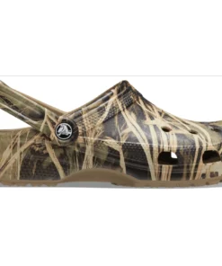 'Crocs' Men's Classic Realtree®Clog - Khaki / Camo 11 'Crocs' Men's Classic Realtree®Clog - Khaki / Camo