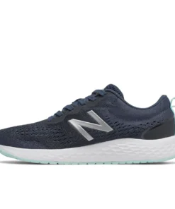 'New Balance' Women's Fresh Foam Arishi V3 - Navy / Silver